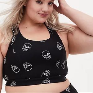 Torrid black skull lattice sports bra. Sz 30/6 worn twice